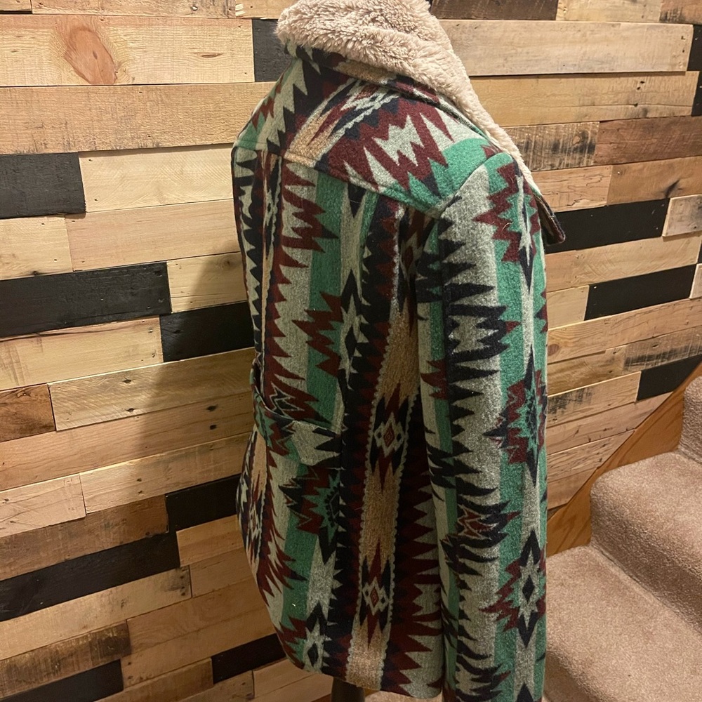 Aztec Jacket - Picture 3 of 5